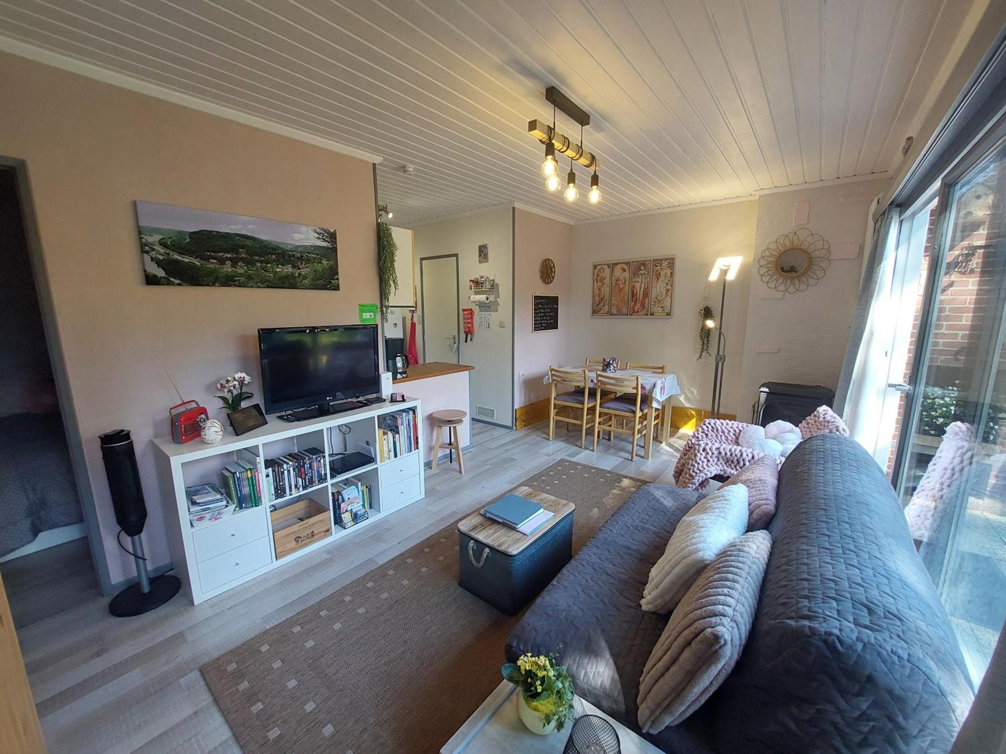 Le Petit Chalet - Bungalow Waulsort Eksteriør bilde
